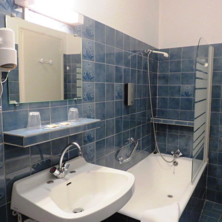 מלון Frayssinet Le Relais Du Pont De Rhodes חדר תמונה