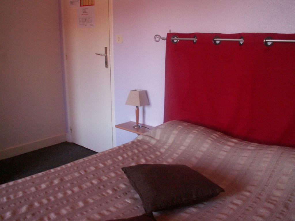 מלון Frayssinet Le Relais Du Pont De Rhodes חדר תמונה