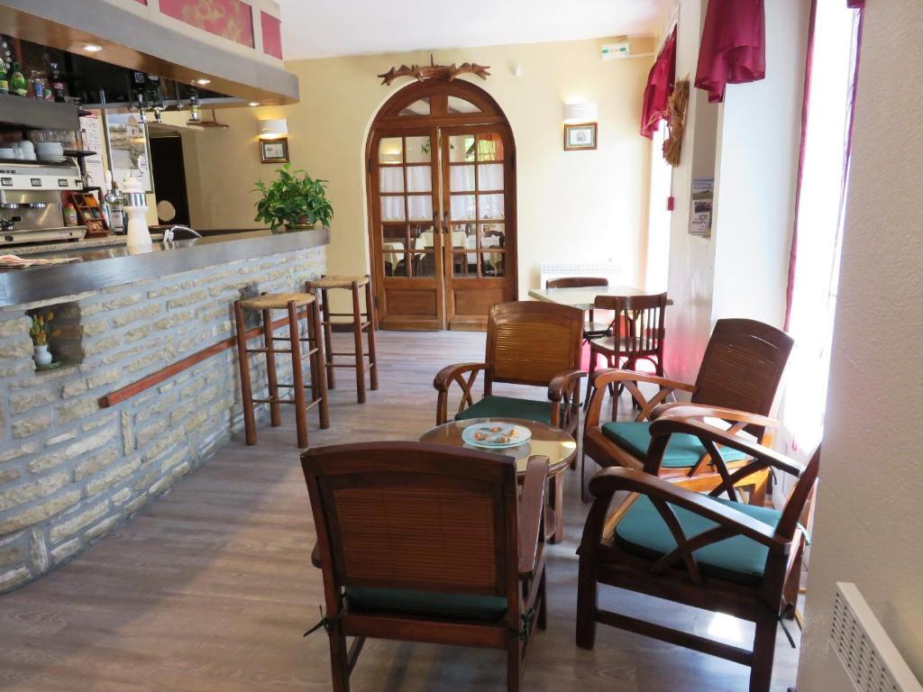 מלון Frayssinet Le Relais Du Pont De Rhodes מראה חיצוני תמונה
